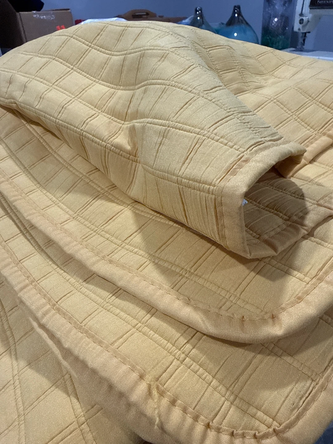Mustard Quilted XL twin bed - photo 2