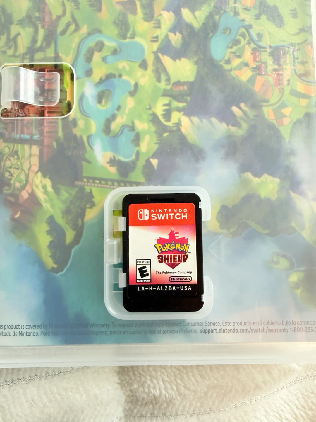 Pokemon Shield Nintendo Switch - photo 3