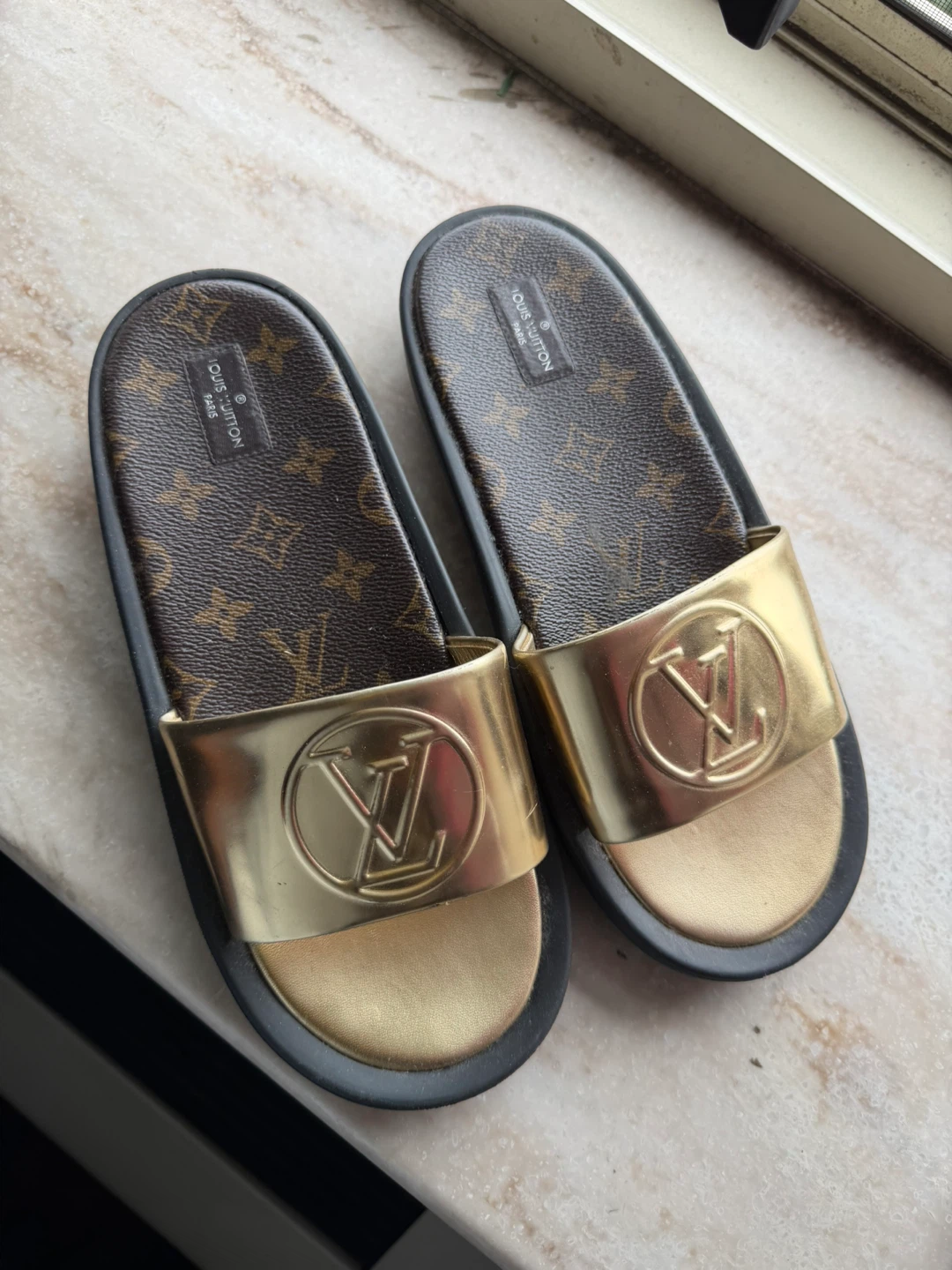 Louis Vuitton Monogram Slides - Gold