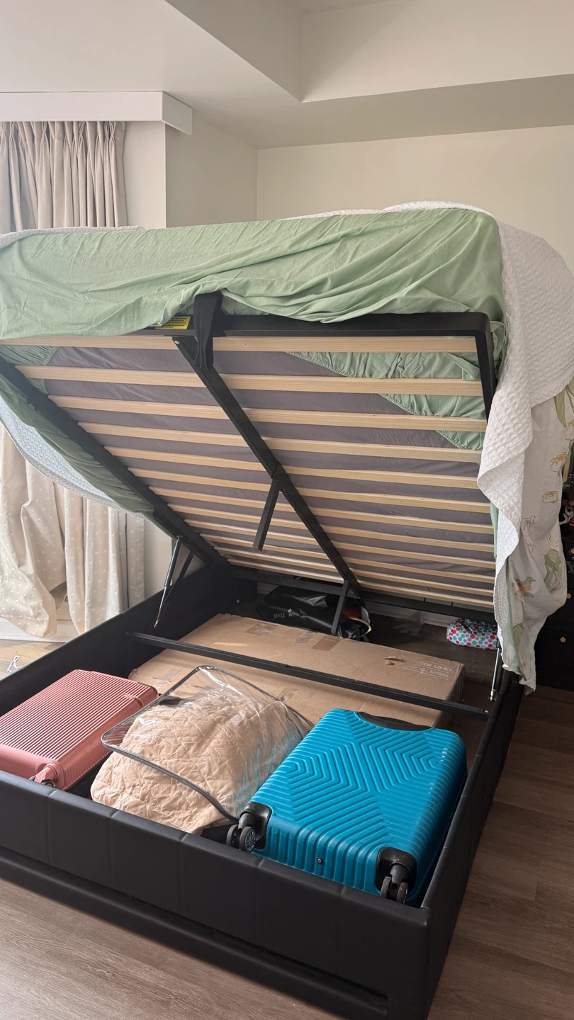 Queen Bed with Storage,Mattress and colorful lights - photo 2