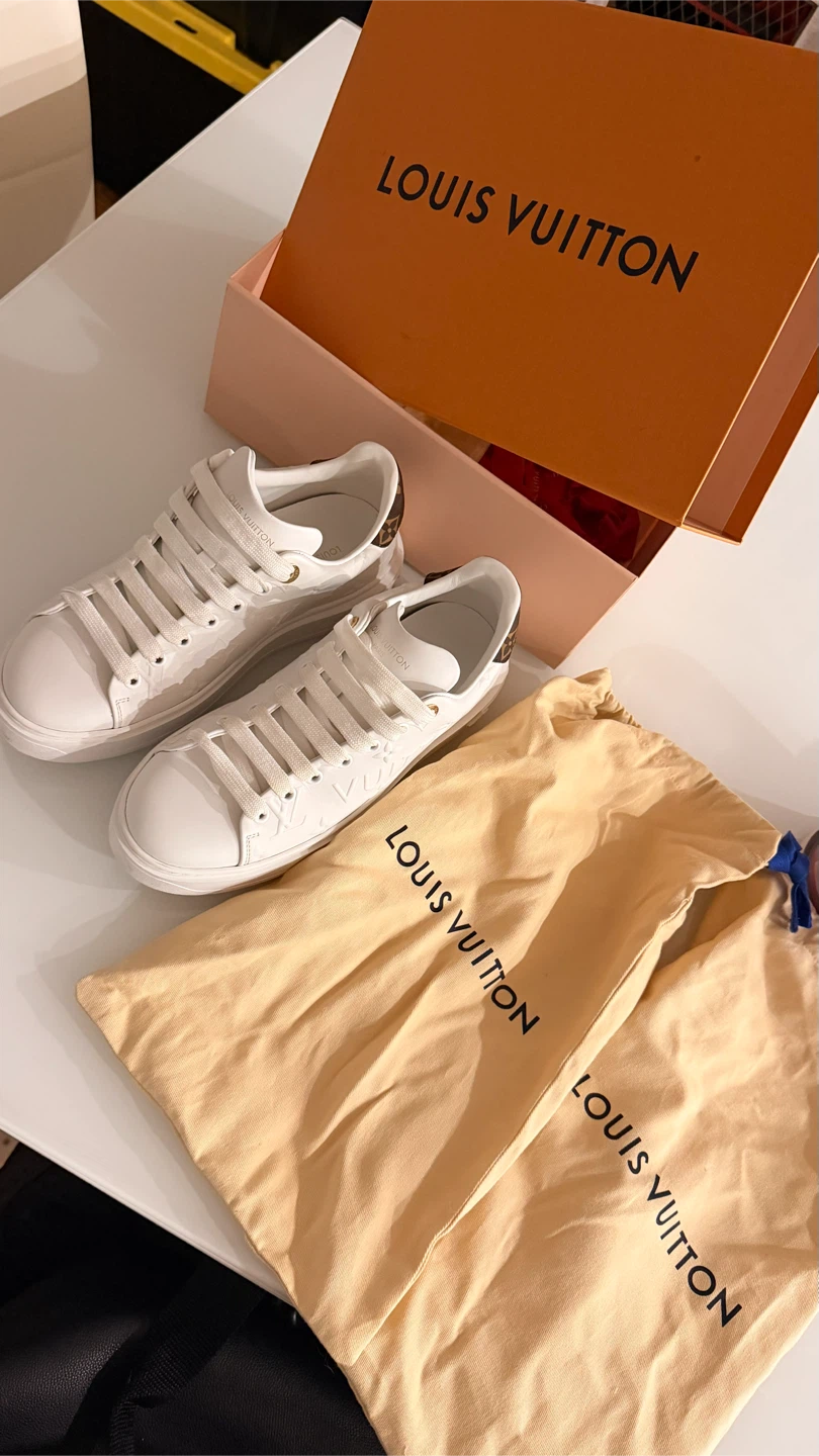 Louis Vuitton White Leather Sneakers - photo 2