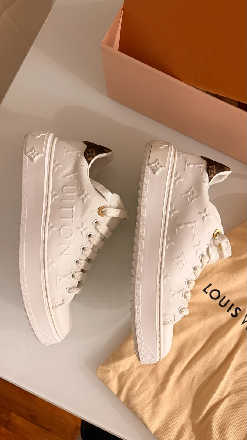 Louis Vuitton White Leather Sneakers - photo 3