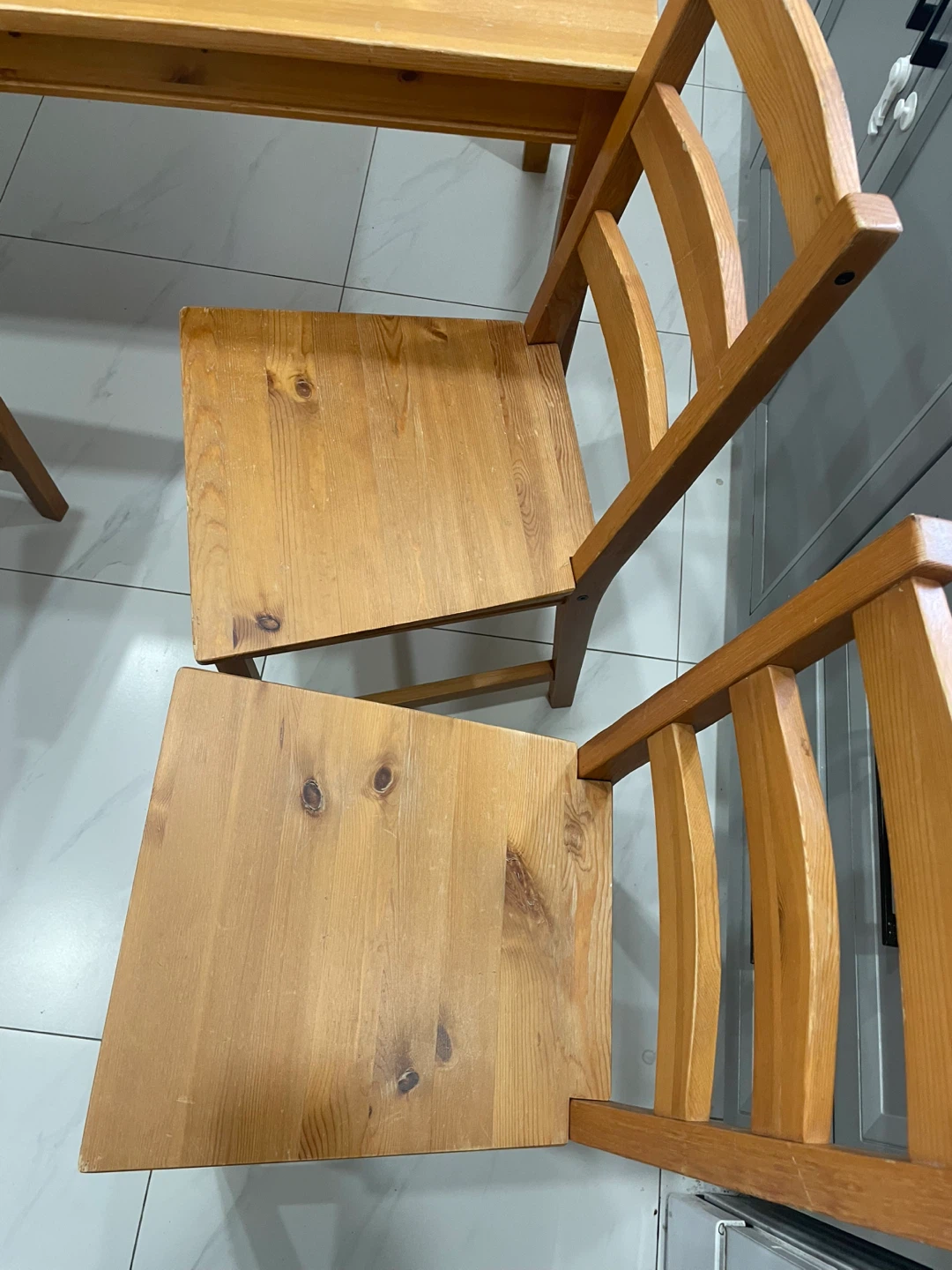 dining Table, chairs & delivery - photo 4