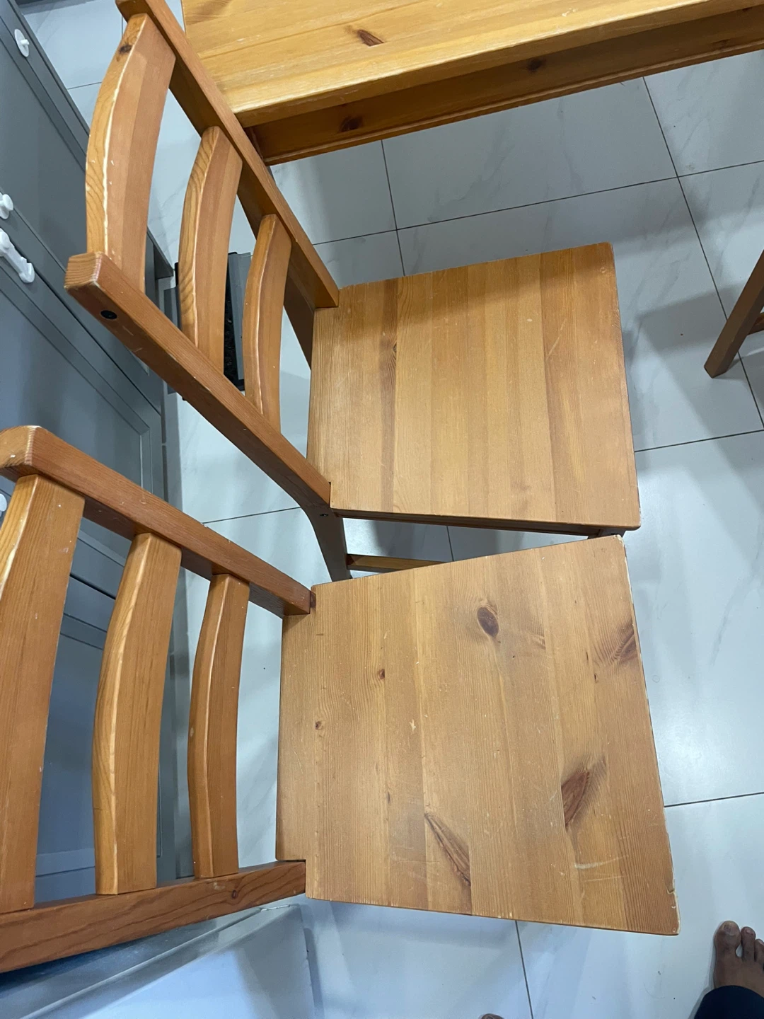 dining Table, chairs & delivery - photo 5