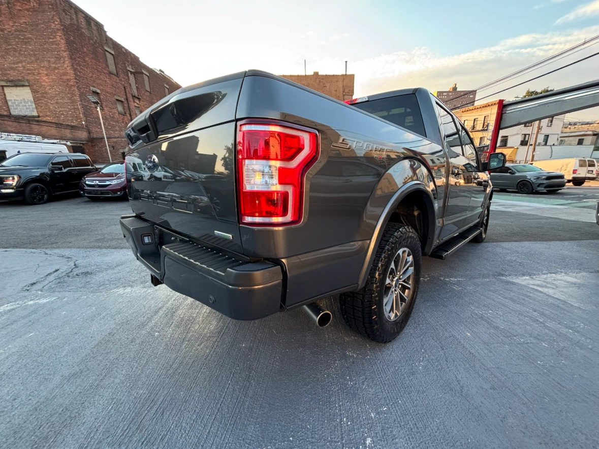 2020Ford F-150 Sport 4x4 - photo 3