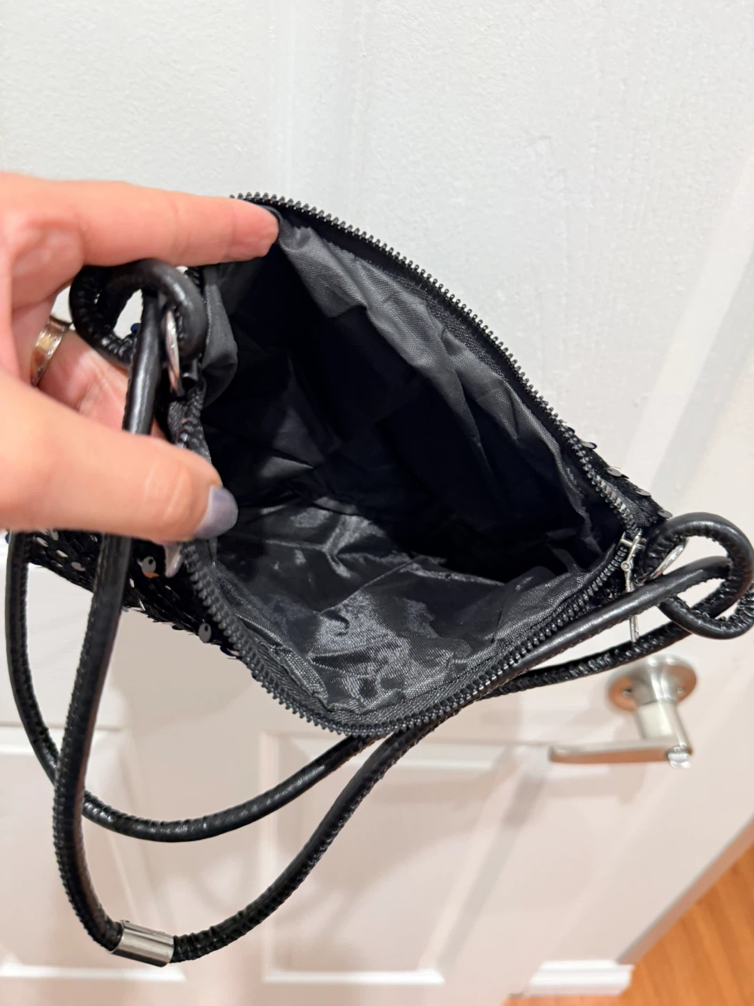 Black Sequin Shoulder Bag - photo 4