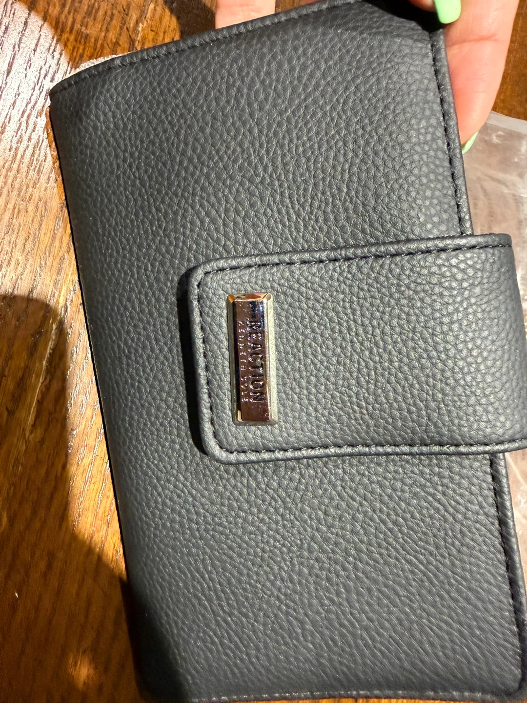 Kenneth Cole Reaction Black Faux Leather Wallet - photo 3