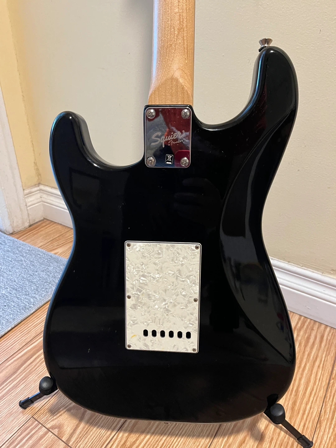 Squier Stratocaster Electric Guitar - photo 5