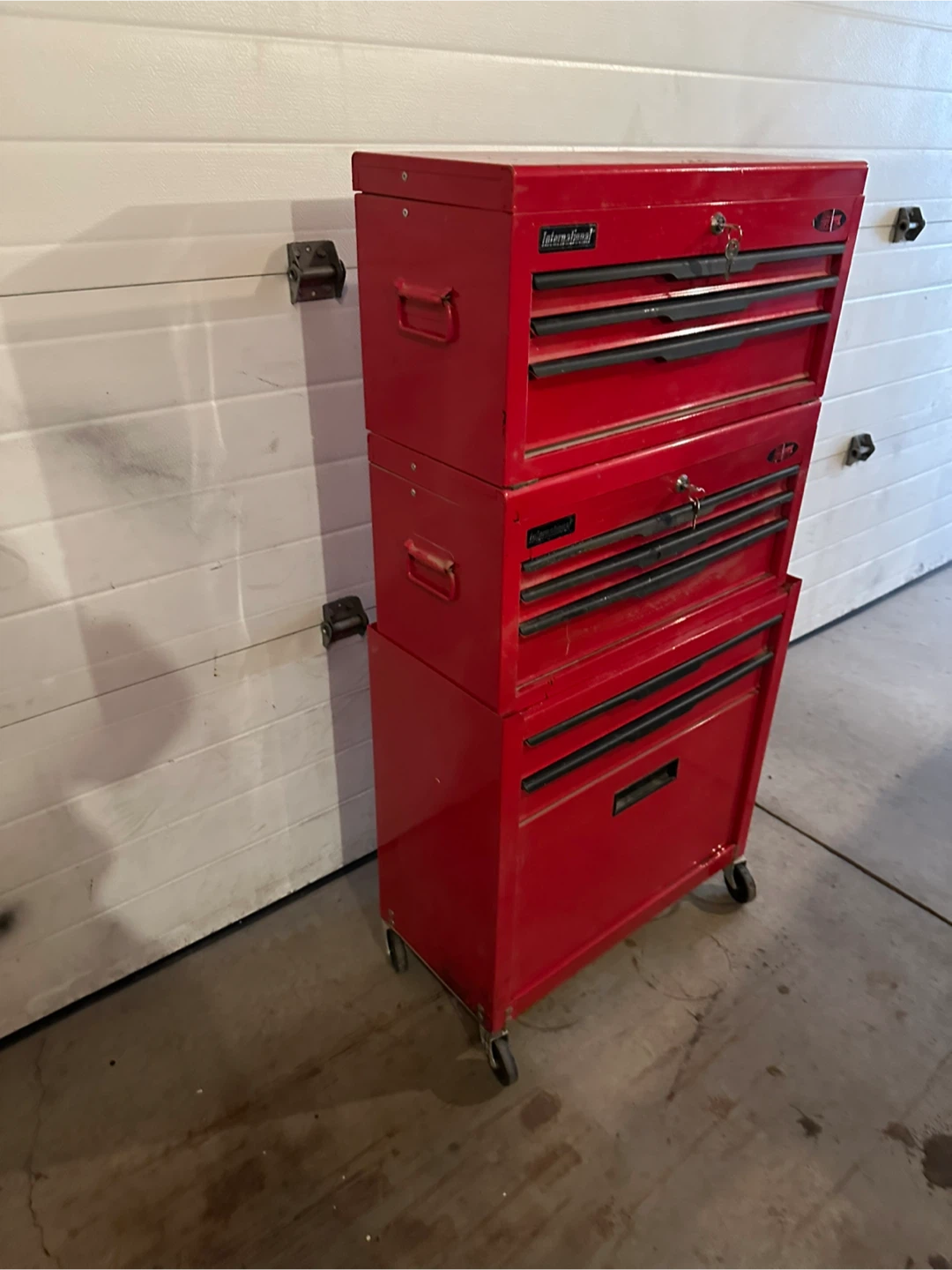ToolBoxes on Wheels. Set if 3. (8. Drawers ) - photo 2