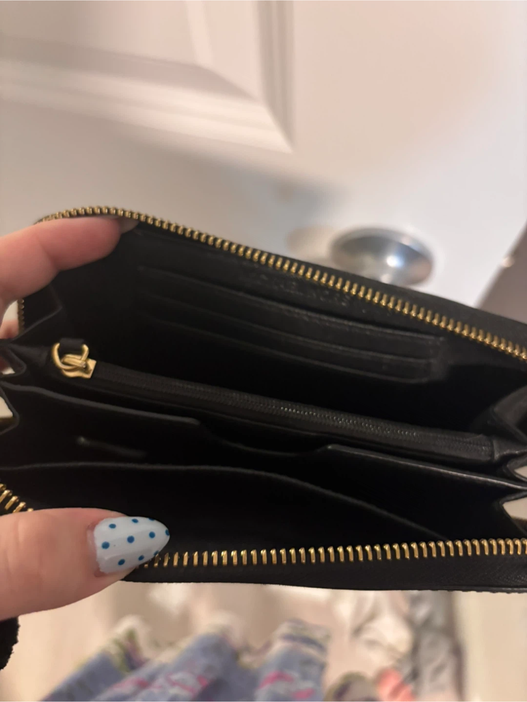 Michael Kors Zip Around Wallet - photo 2
