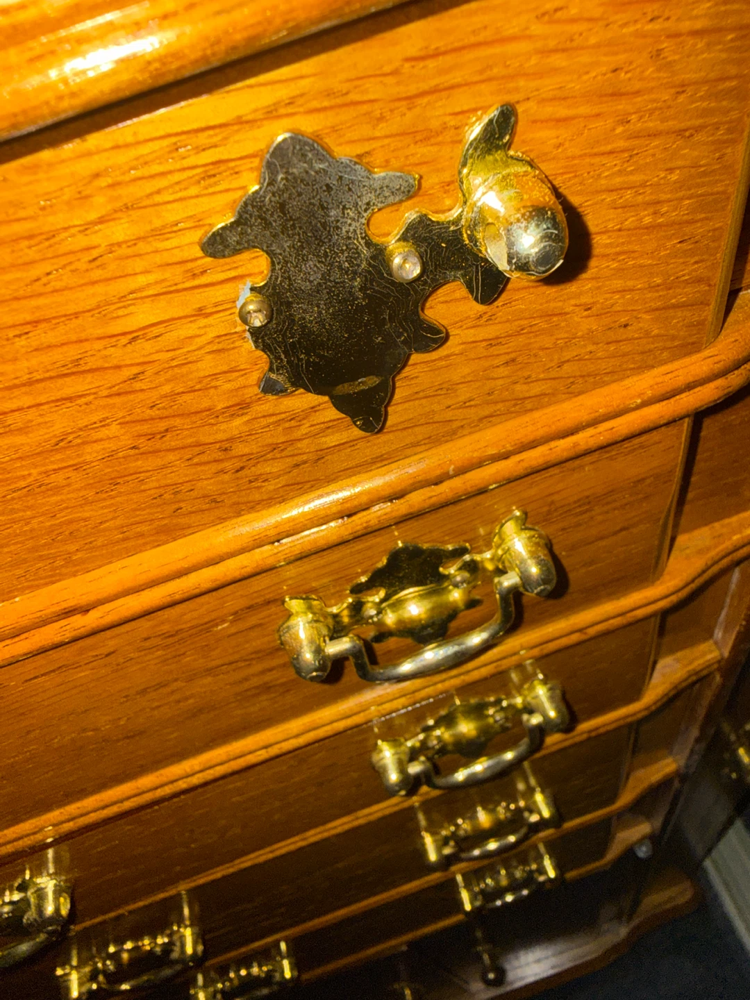 Vintage Oak Standing Jewellery Armoir - photo 3