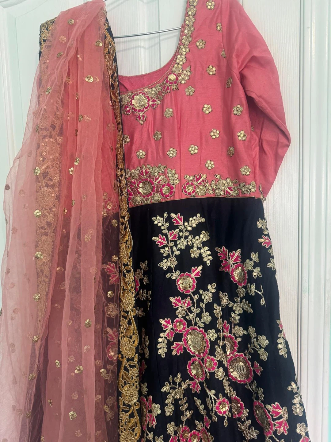 Pink and Black Embroidered Lehenga Choli Dupatta Set - photo 2