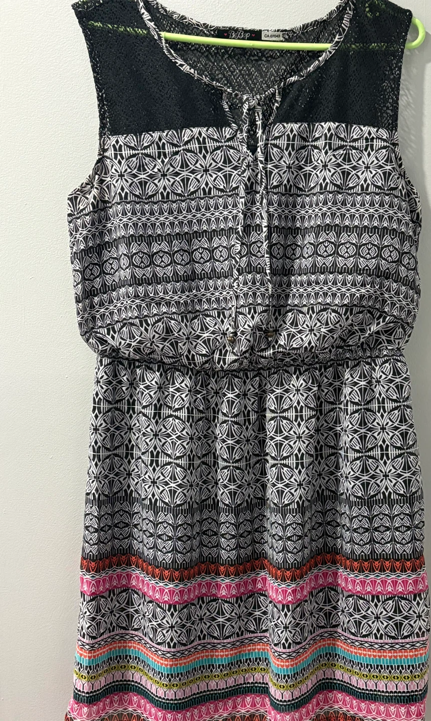 Black & White Patterned Sleeveless Dress