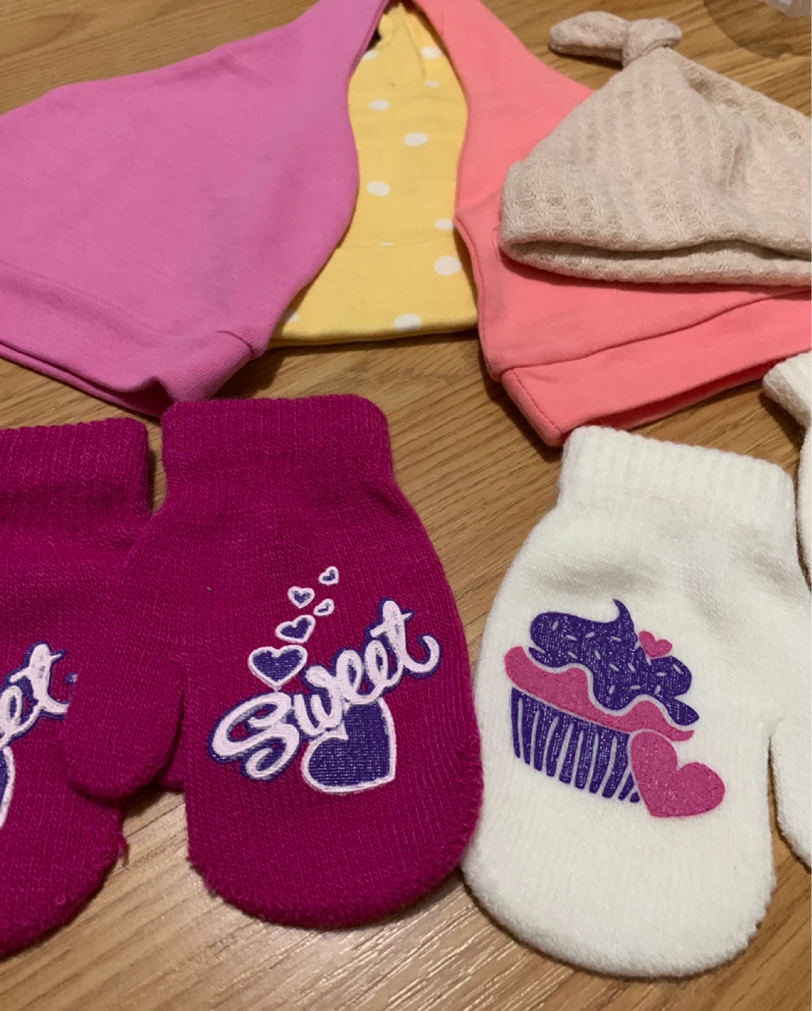 Baby Hats and Mittens Set - photo 3