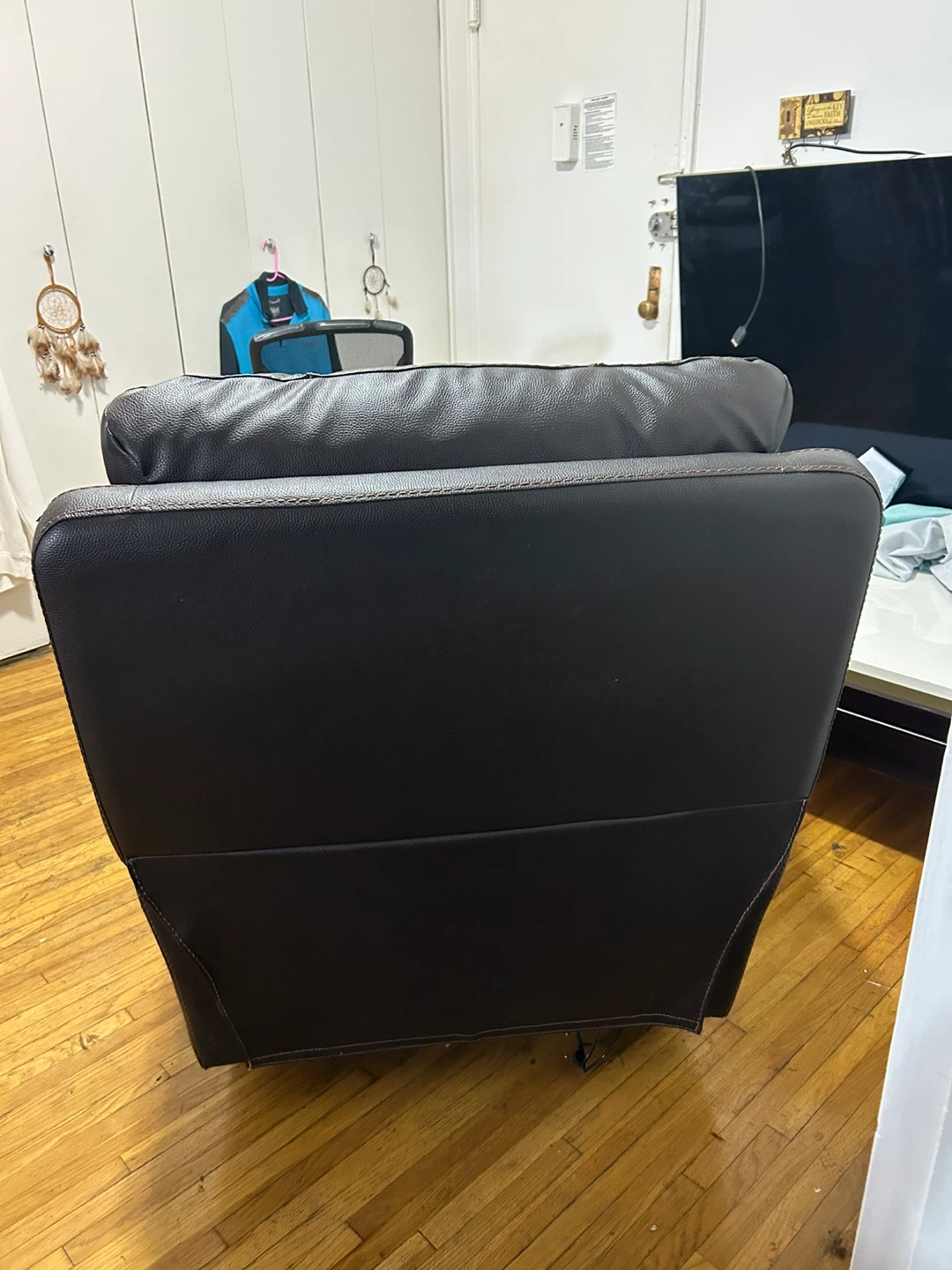 Brown Leather Recliner Chair - photo 3