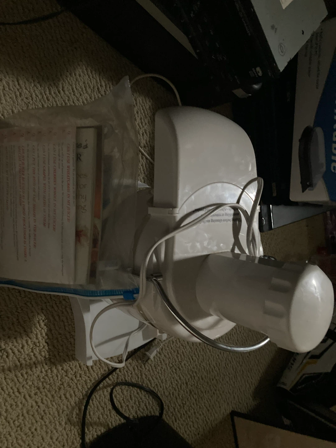 Juicer with Manual