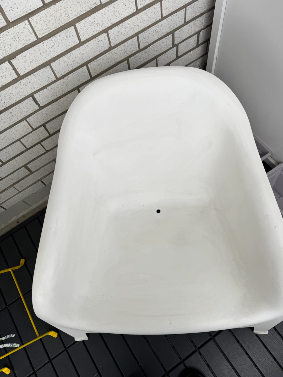 White Plastic Chair - photo 2