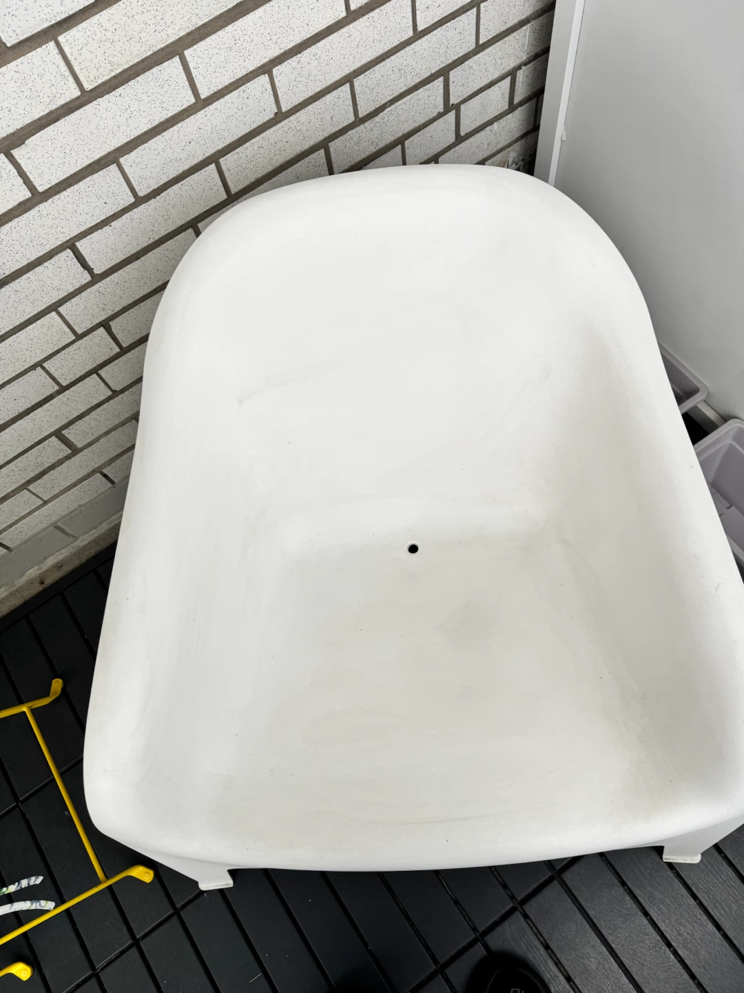 White Plastic Chair - photo 3