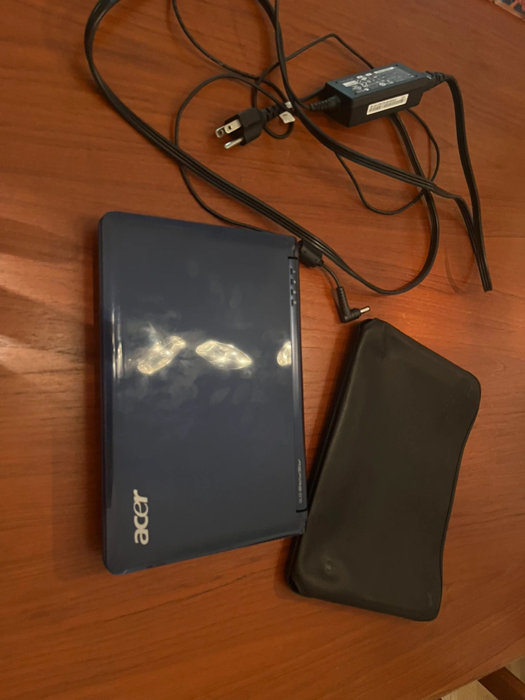 Vintage Acer Aspire One ZG5 Netbook – Windows XP - photo 2