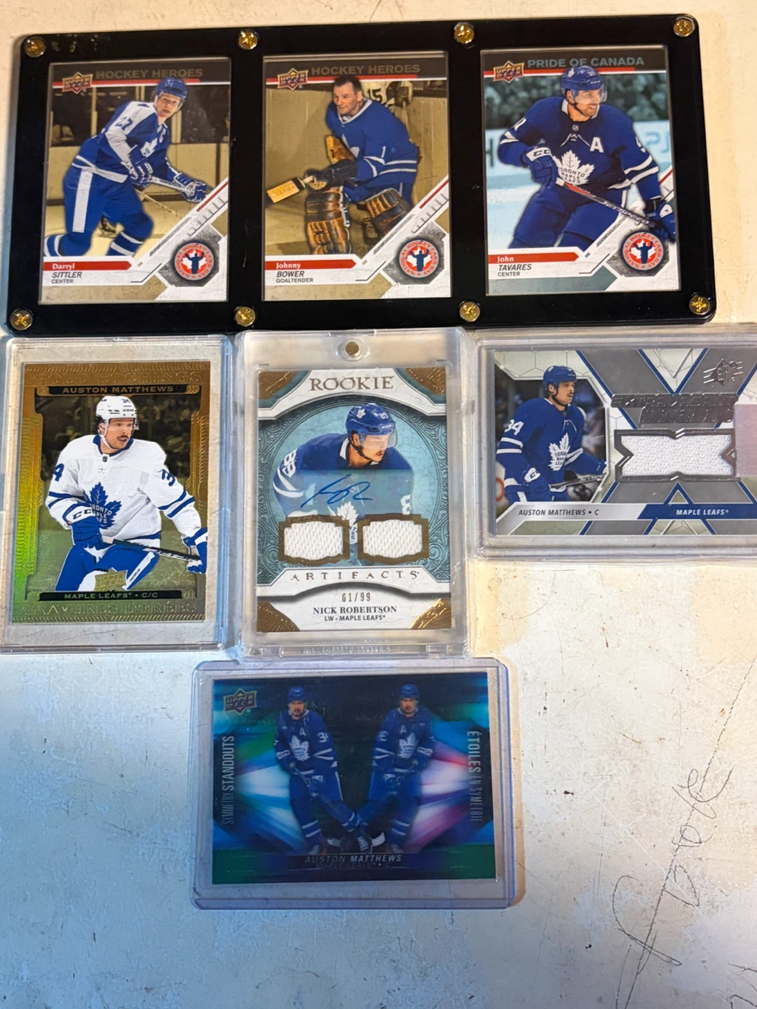 Toronto hockey cards with jerseys and signed pieces