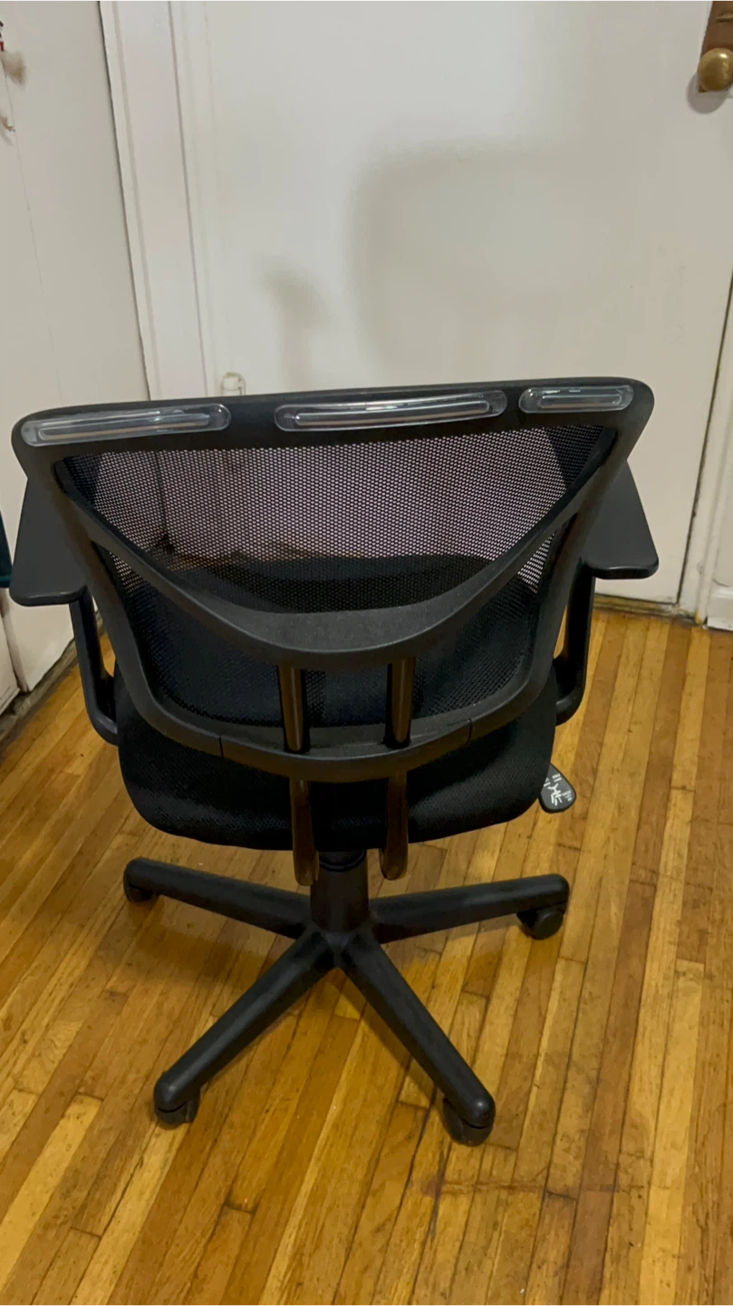 Black Mesh Office Chair - photo 4