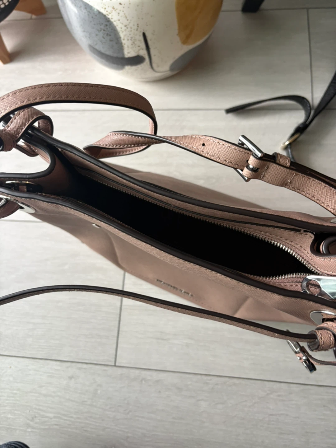 Selling Michael Kors - photo 3