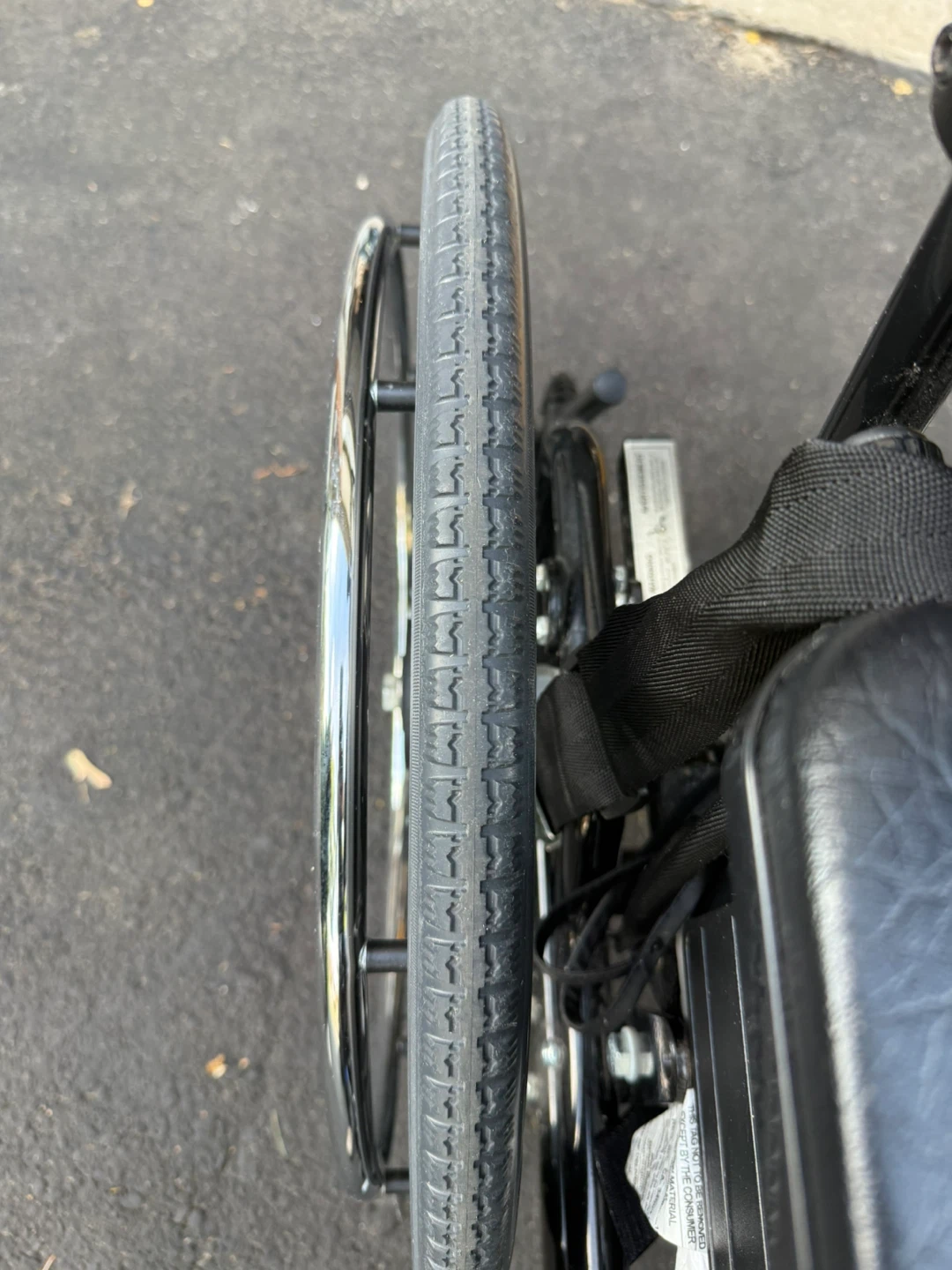 Electric Wheelchair with Headrest - photo 2