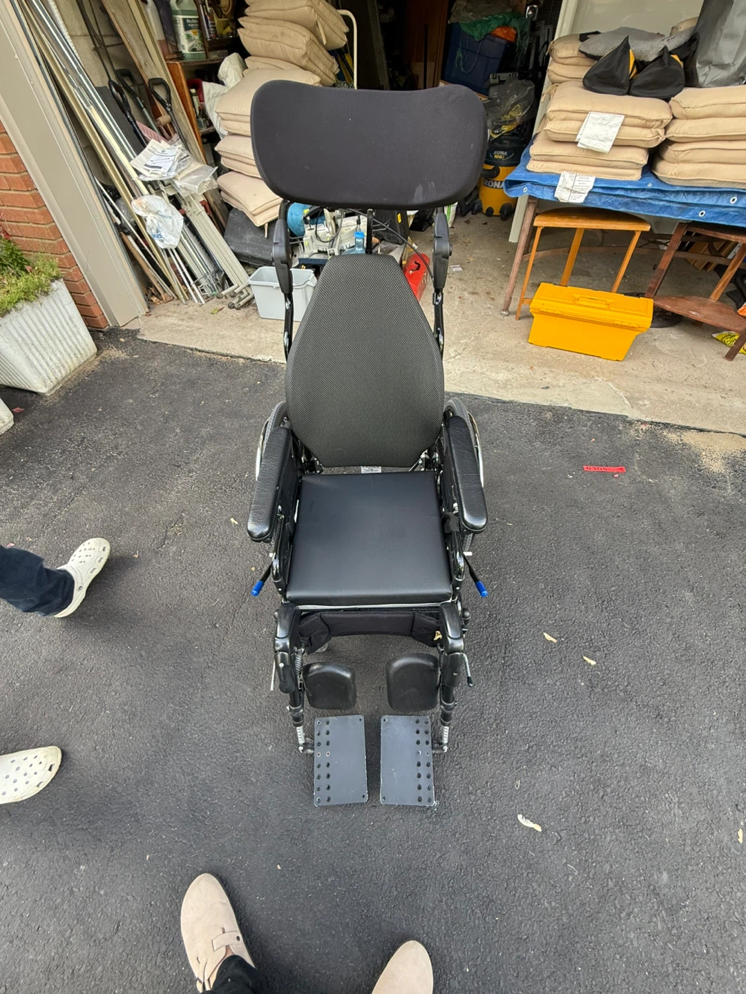 Electric Wheelchair with Headrest