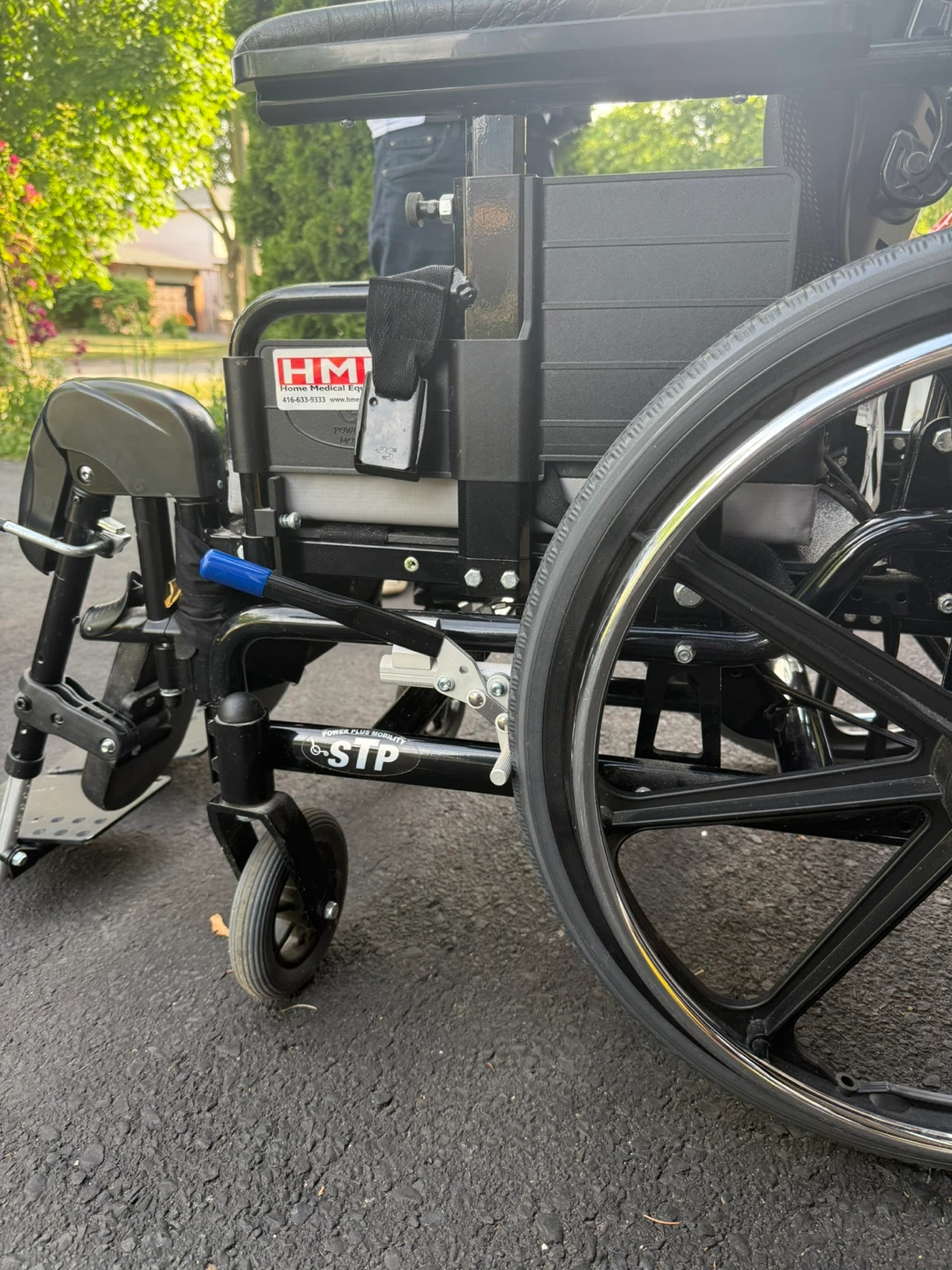 Electric Wheelchair with Headrest - photo 4