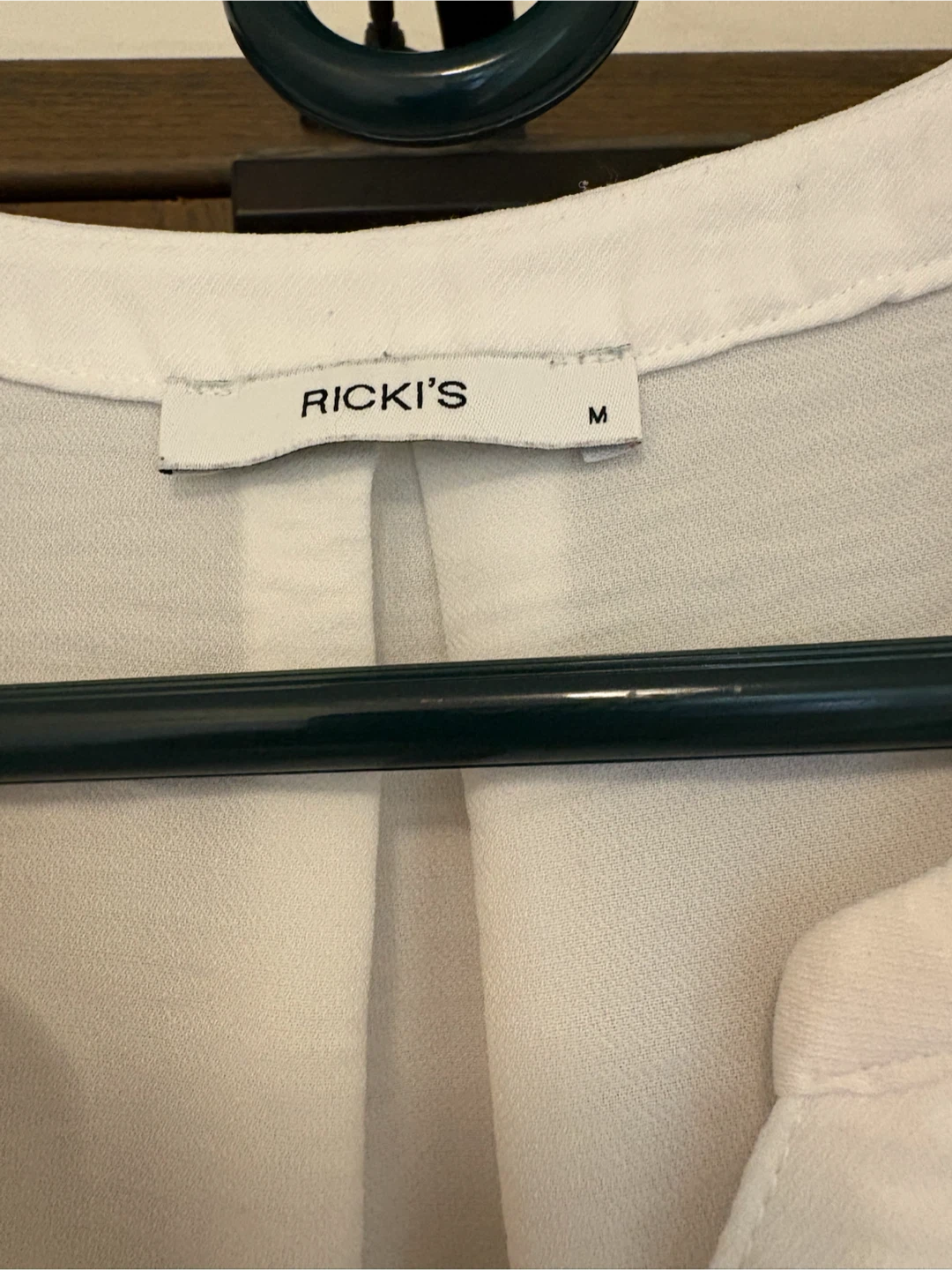 RICKI'S White Cap Sleeve Blouse - Medium - photo 3