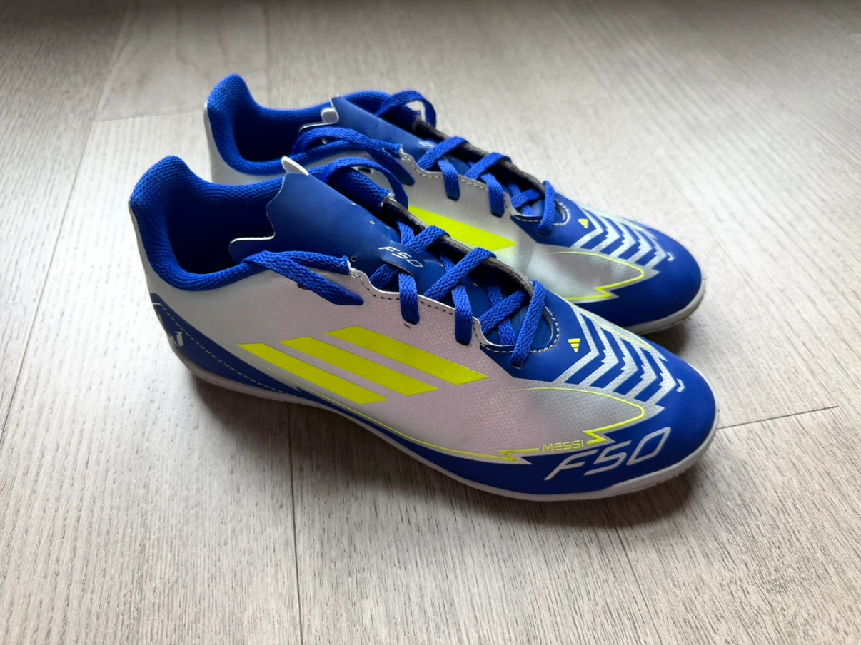 NEW Adidas F50 Messi Club Kids Futsal - Size US 5.5 - photo 4
