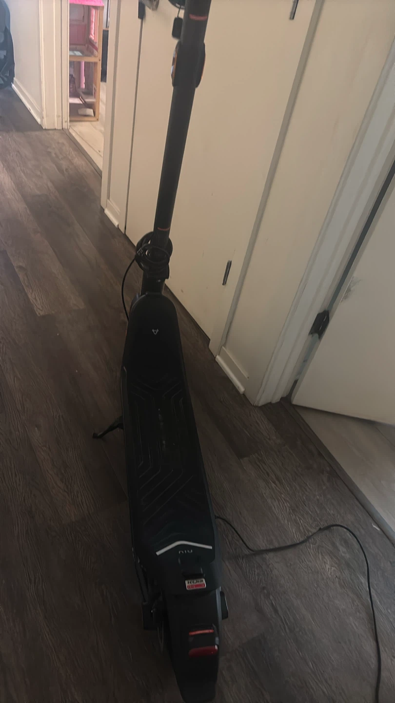 NIU KQi2 Pro Electric Scooter - photo 3