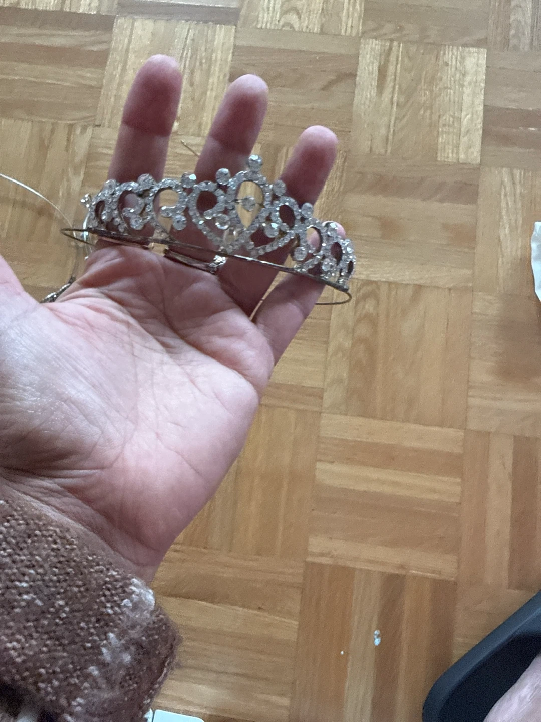 Sparkly Tiara with Rhinestones and Pearls - photo 3