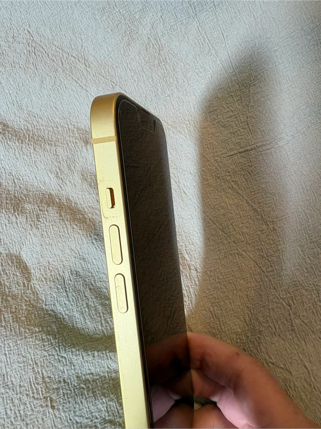 Apple iPhone 14 Yellow - photo 3