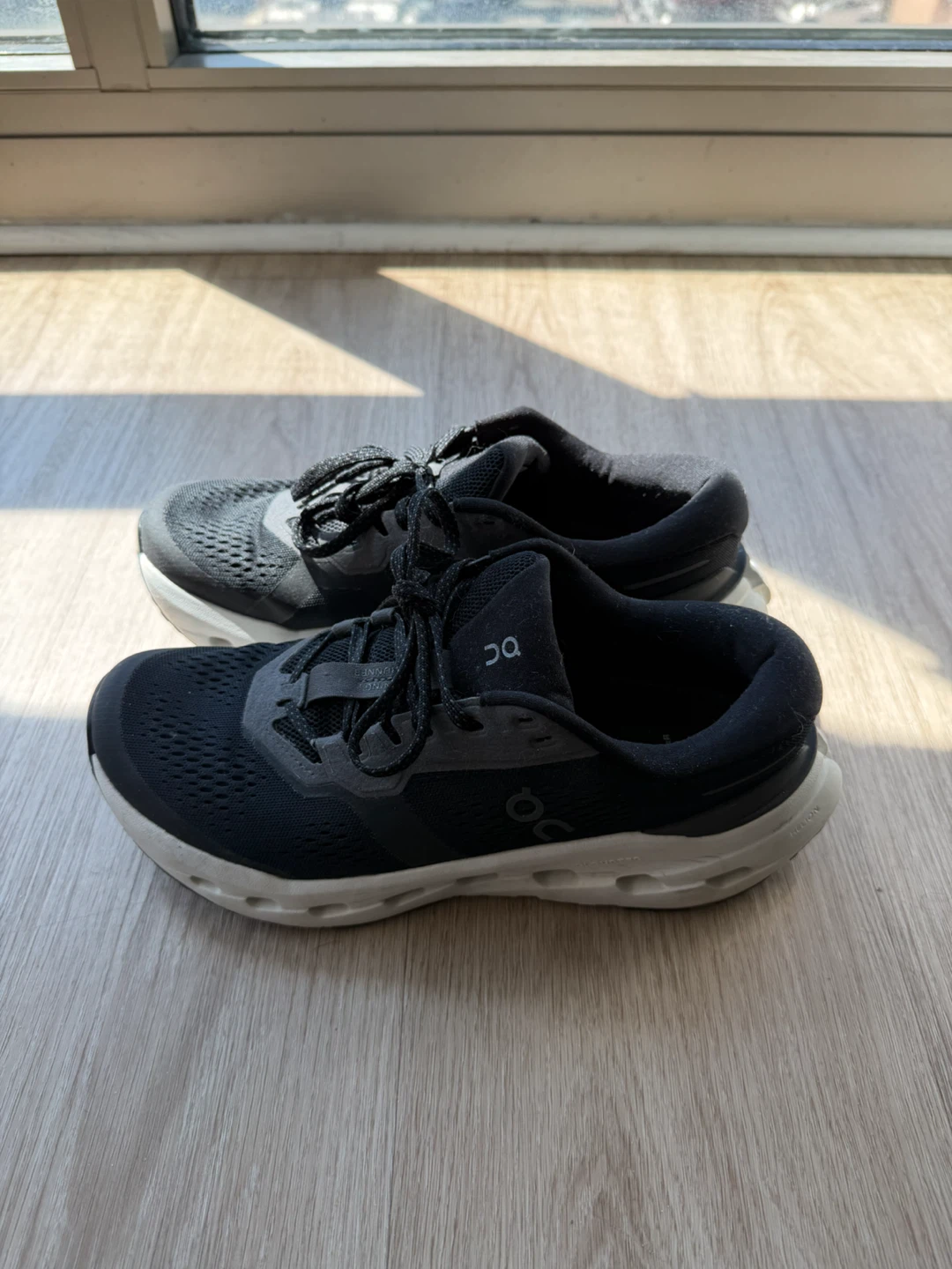 Mens ON Cloudrunner 3 Black/Ivory - Size 7