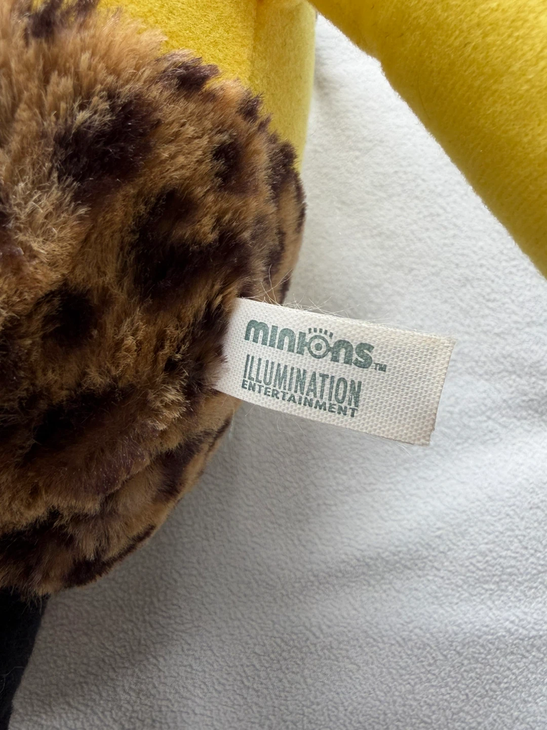 Minios Caveman Plushie Despicable Me 14 Inches - photo 4