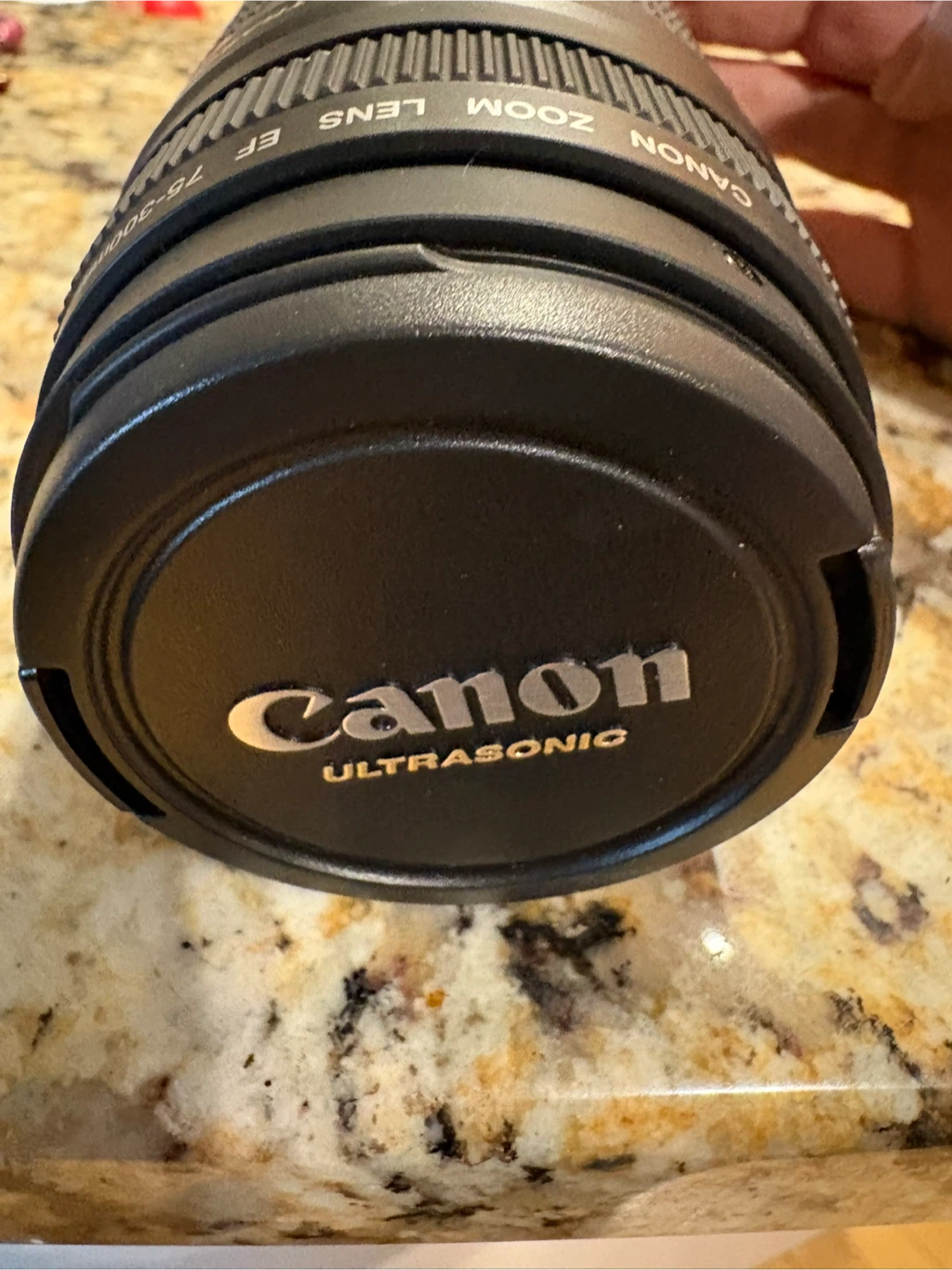 Canon EF 75-300mm f/4-5.6 III Ultrasonic Zoom Lens