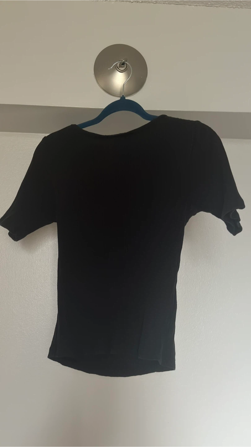 GLOBALWORK Black Ribbed T-Shirt - Size M