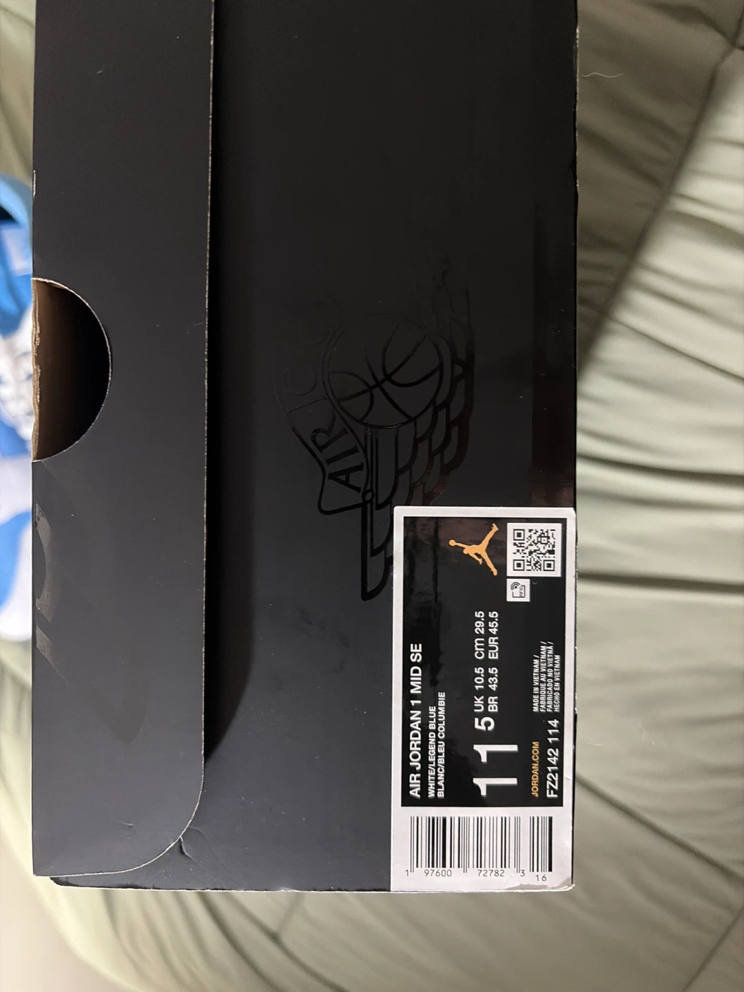 Air Jordan 1 Mid SE Sneakers - photo 4