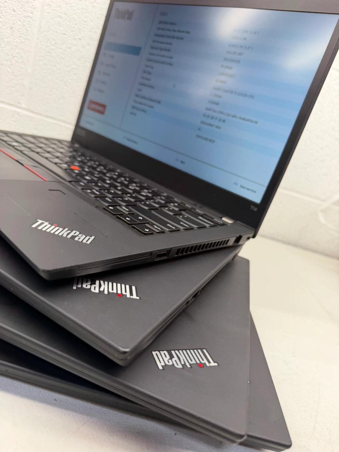 Lenovo ThinkPad T14 Laptop - photo 4