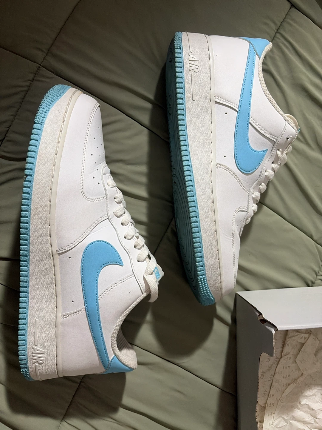 Nike Air Force 1 '07 White/Aquarius Blue Sneakers