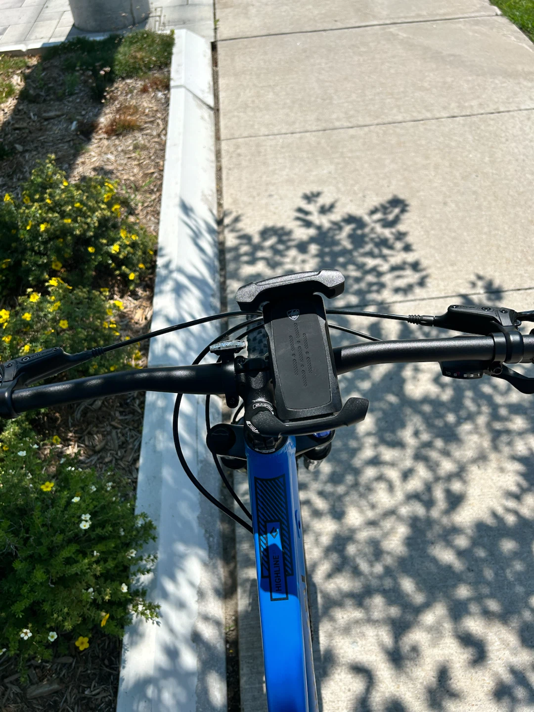 Diamondback Blue Mountain Bike - photo 3