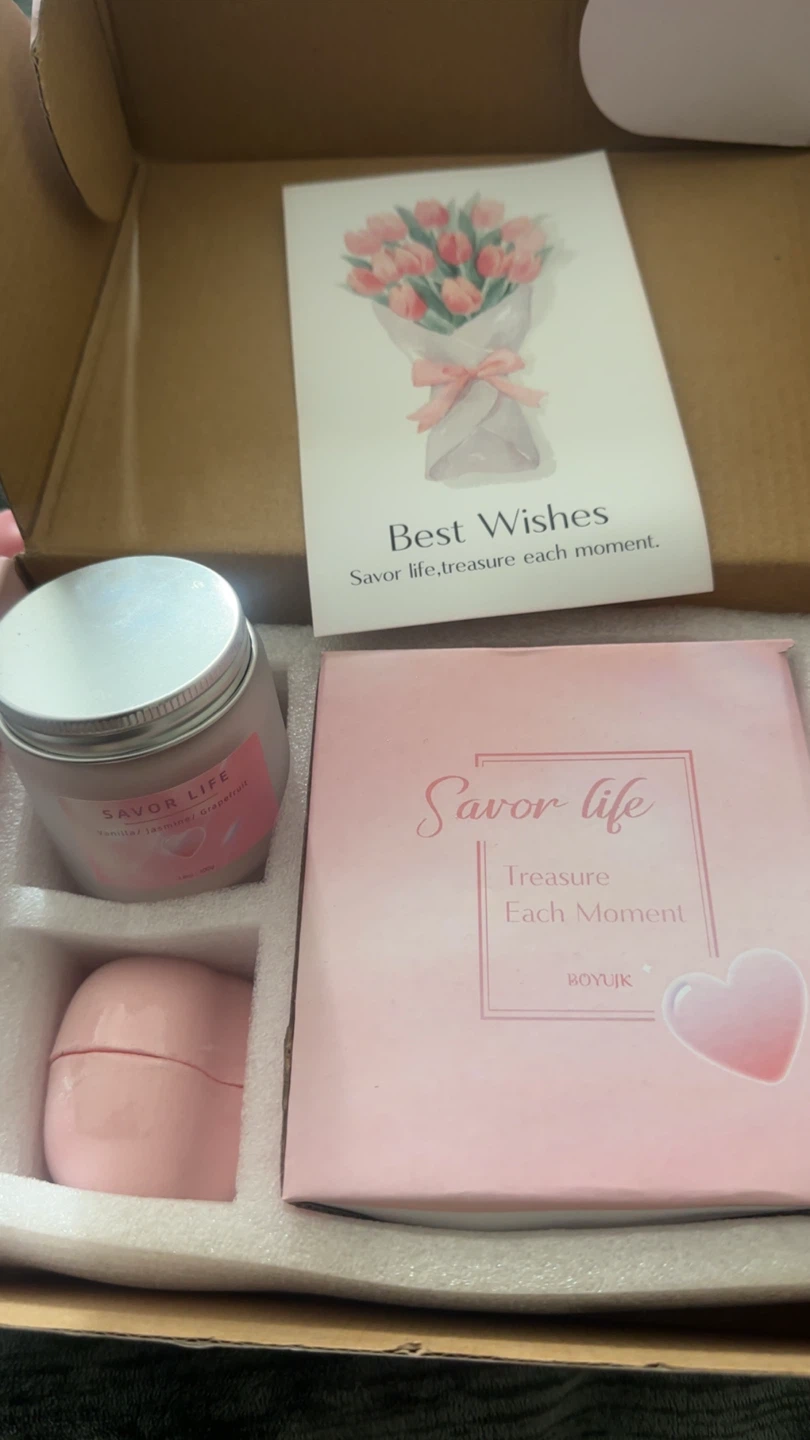 Savor Life Candle & Lip Balm Gift Set - photo 3