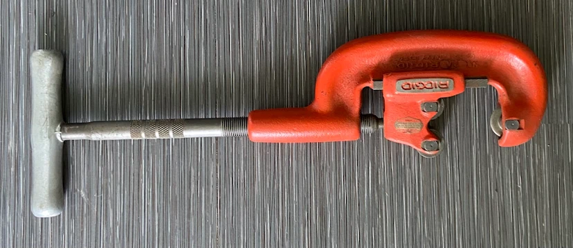 RIDGID 1-2 Pipe Cutter - photo 2
