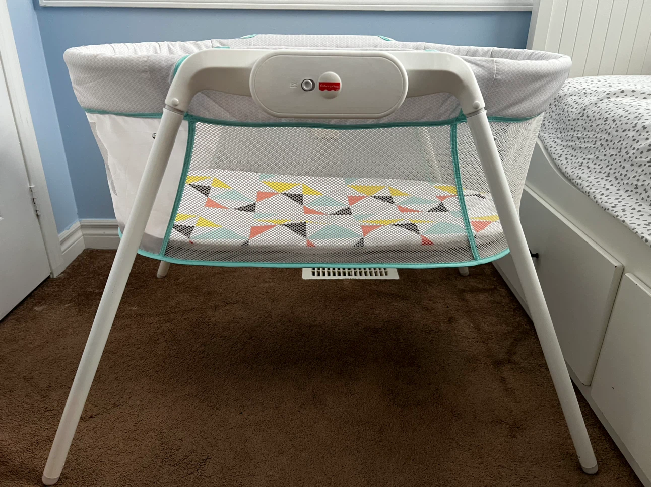 Fisher-Price portable Bassinet - photo 2