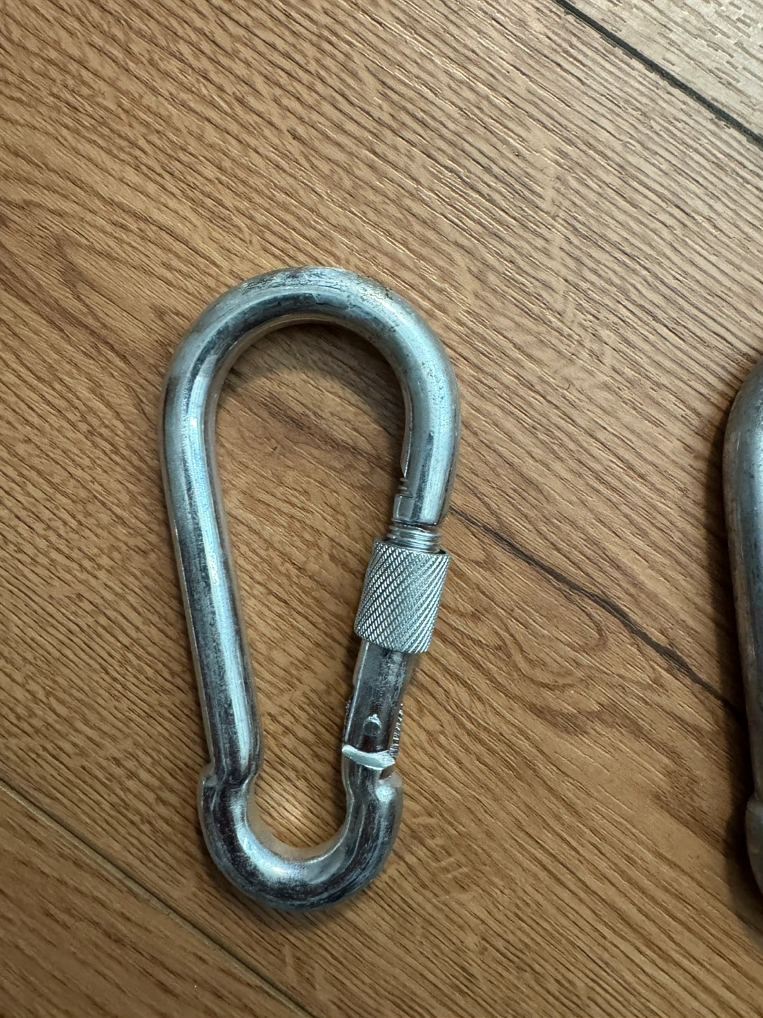 Lot of Carabiner Clips - photo 3