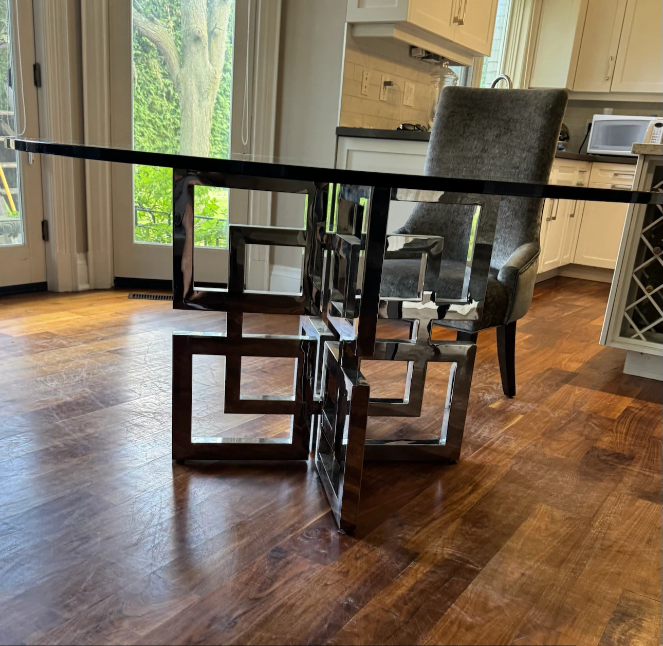 Dining table - photo 2