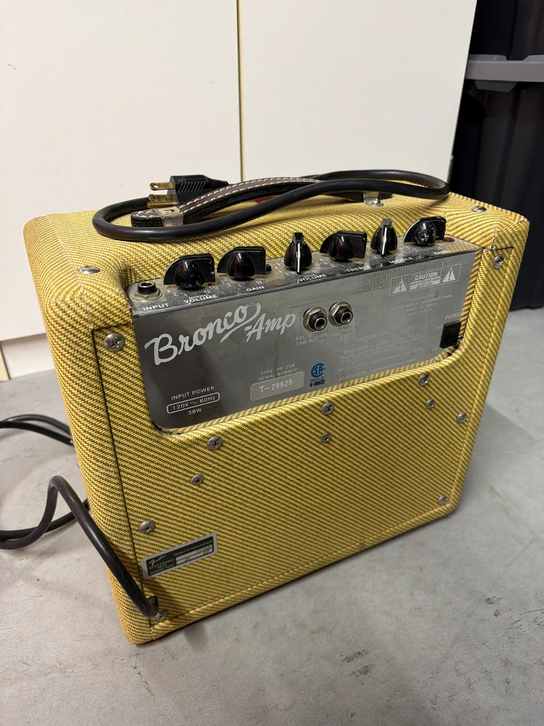 Fender Bronco Amp Guitar Amplifier - photo 2