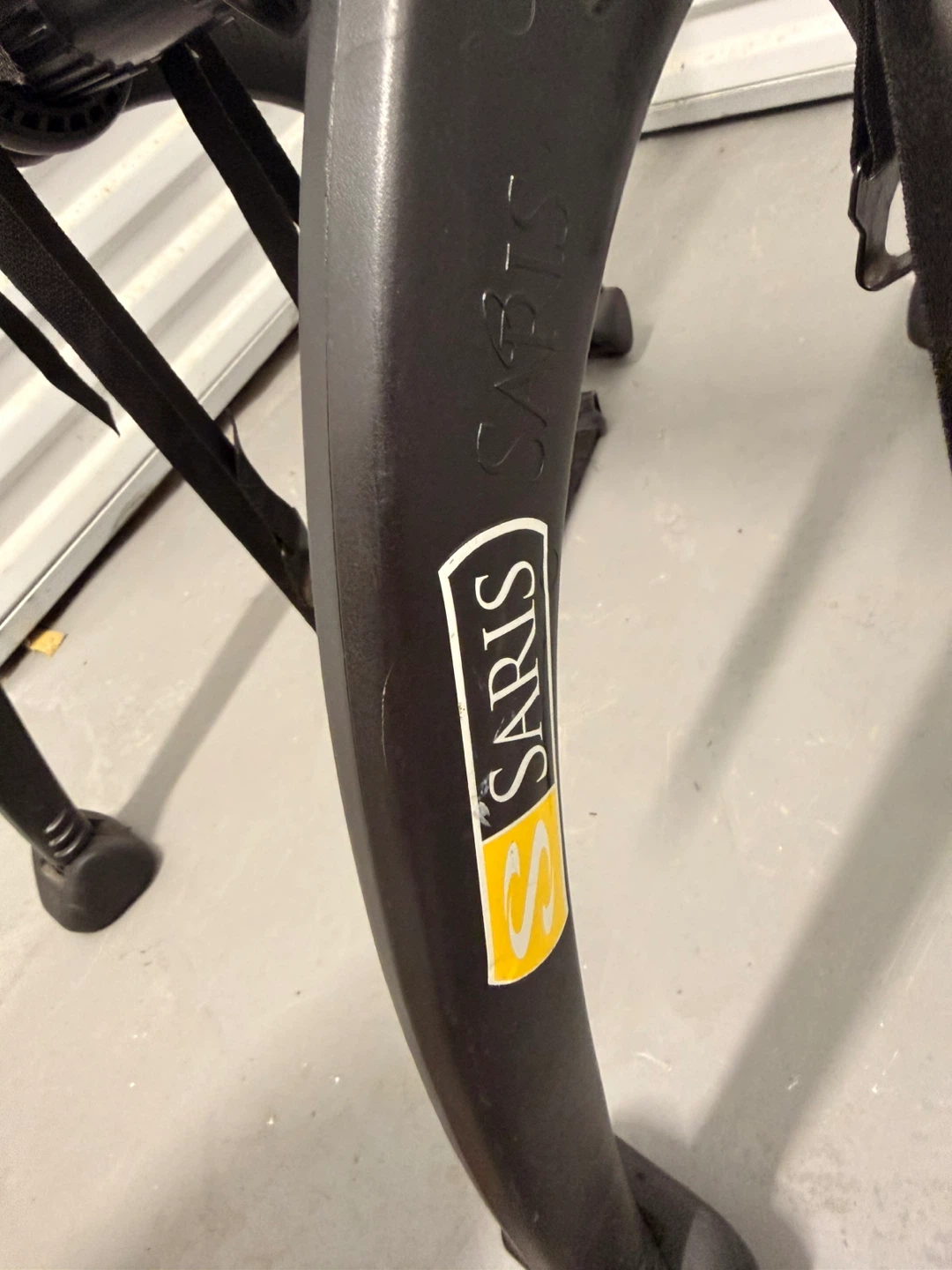 Saris Bones 3 bike car rack - photo 2