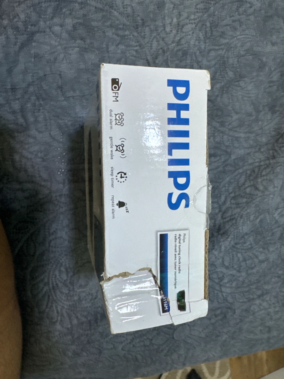 Philips Digital Tuning Clock Radio - photo 4
